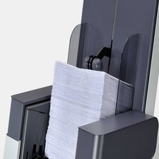 Großvolumige vertikale Kuvertablage