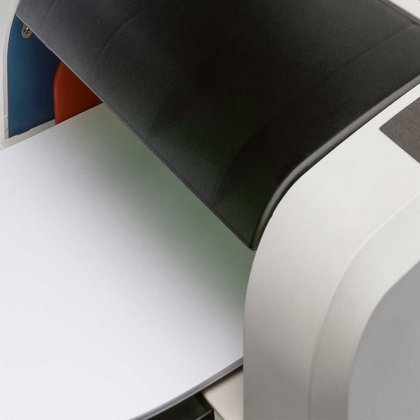 A4 Falzmaschine mit automatischer Stapelzuführung