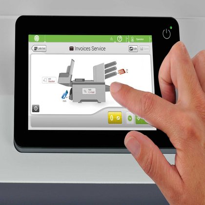 Briefe kuvertieren und verschließen mit intuitiver Bedienung