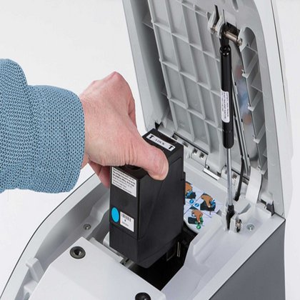 Einfaches Wechseln der Farbkassette