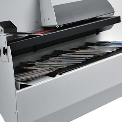 On-Delay-Funktion zur Vermeidung von Materialstau bei der Mischpost-Bearbeitung