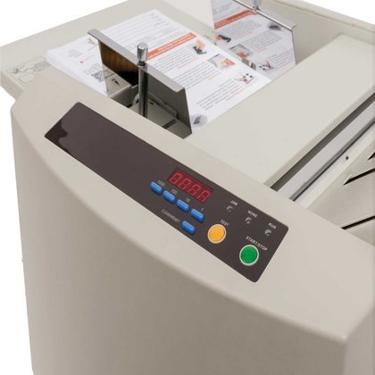 A3 Falzmaschine mit übersichtlichen Bediendisplay inkl. Jobzähler, Additions- und Subtrationszähler